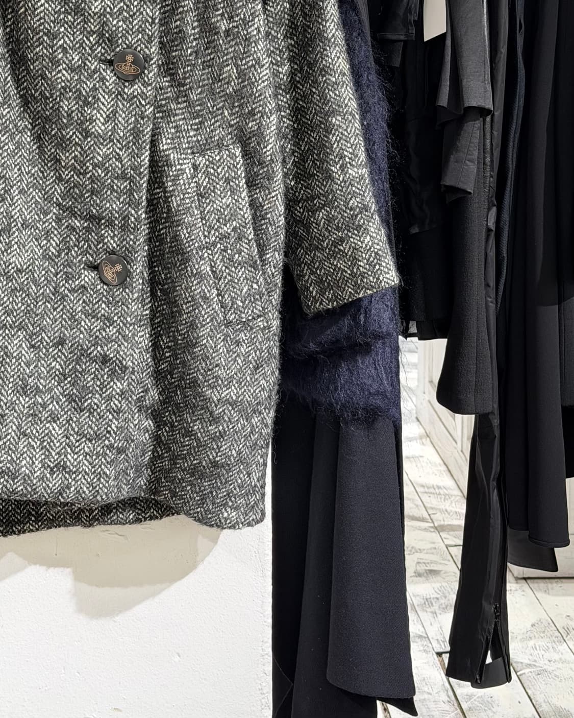 비비안웨스트우드 그레이 헤링본 울 숄 코트 상품이미지6