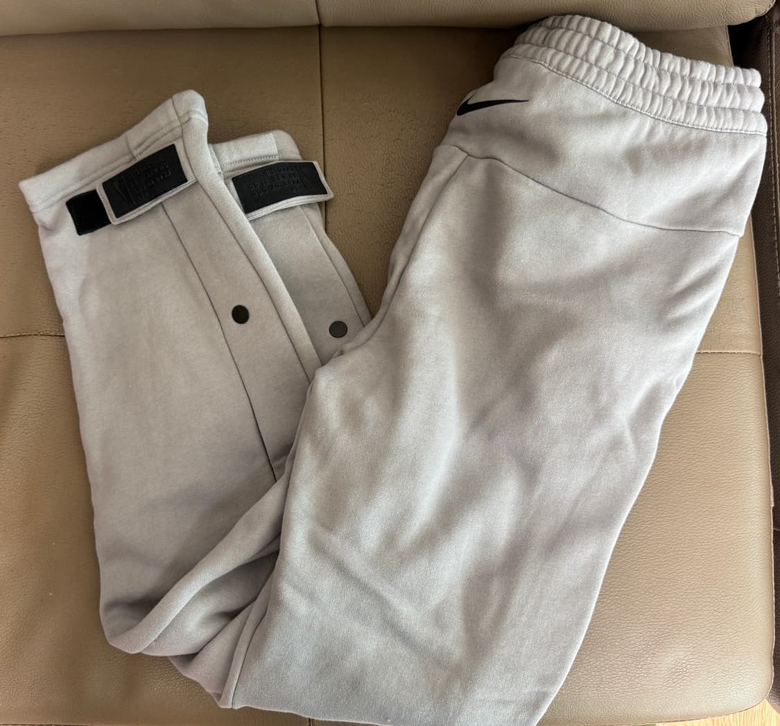 [L] 나이키 피어오브갓 피오갓 웜업 팬츠 더스트 (BV5791-003) 상품이미지2