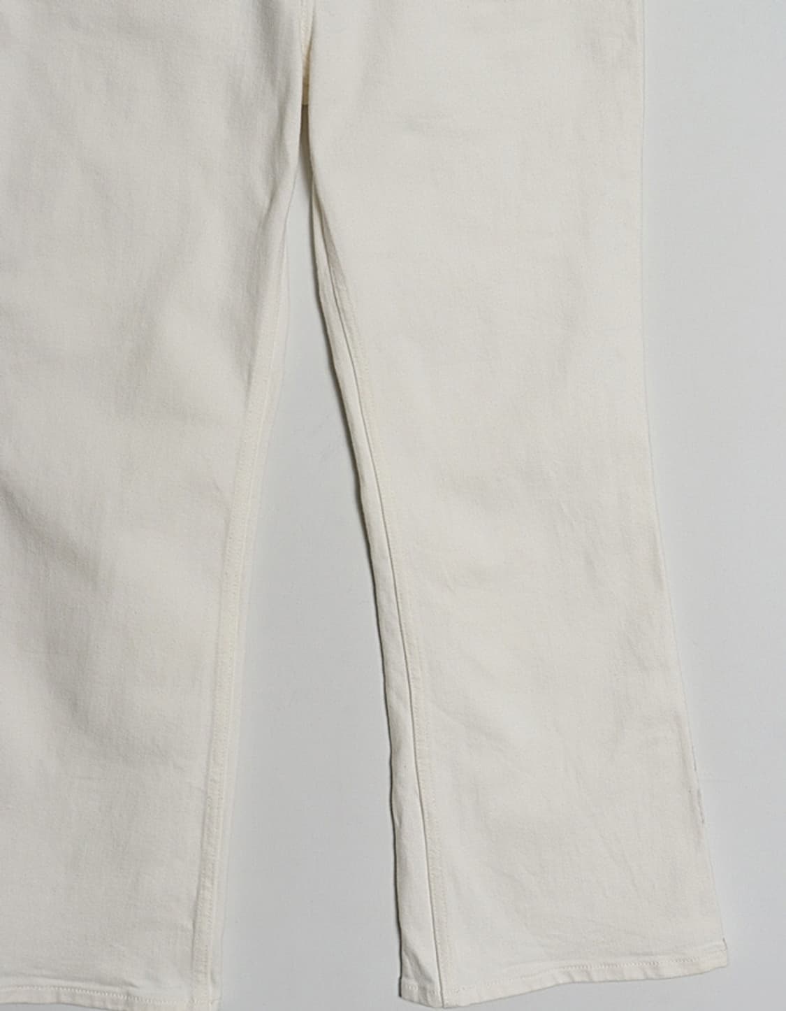 Theory White Denim Boot-Cut (26) 상품이미지6