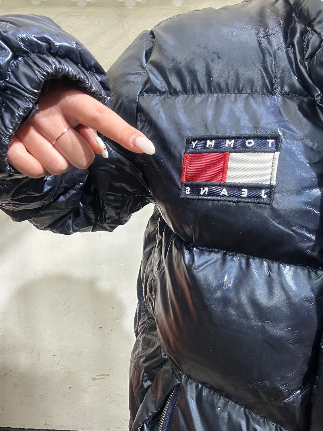 타미 힐피거 네이비 올드스쿨 푸퍼 패딩 M 상품이미지4