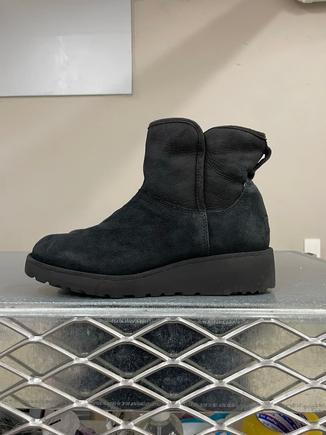 어그 스웨이드 부츠 블랙 235 상품이미지1