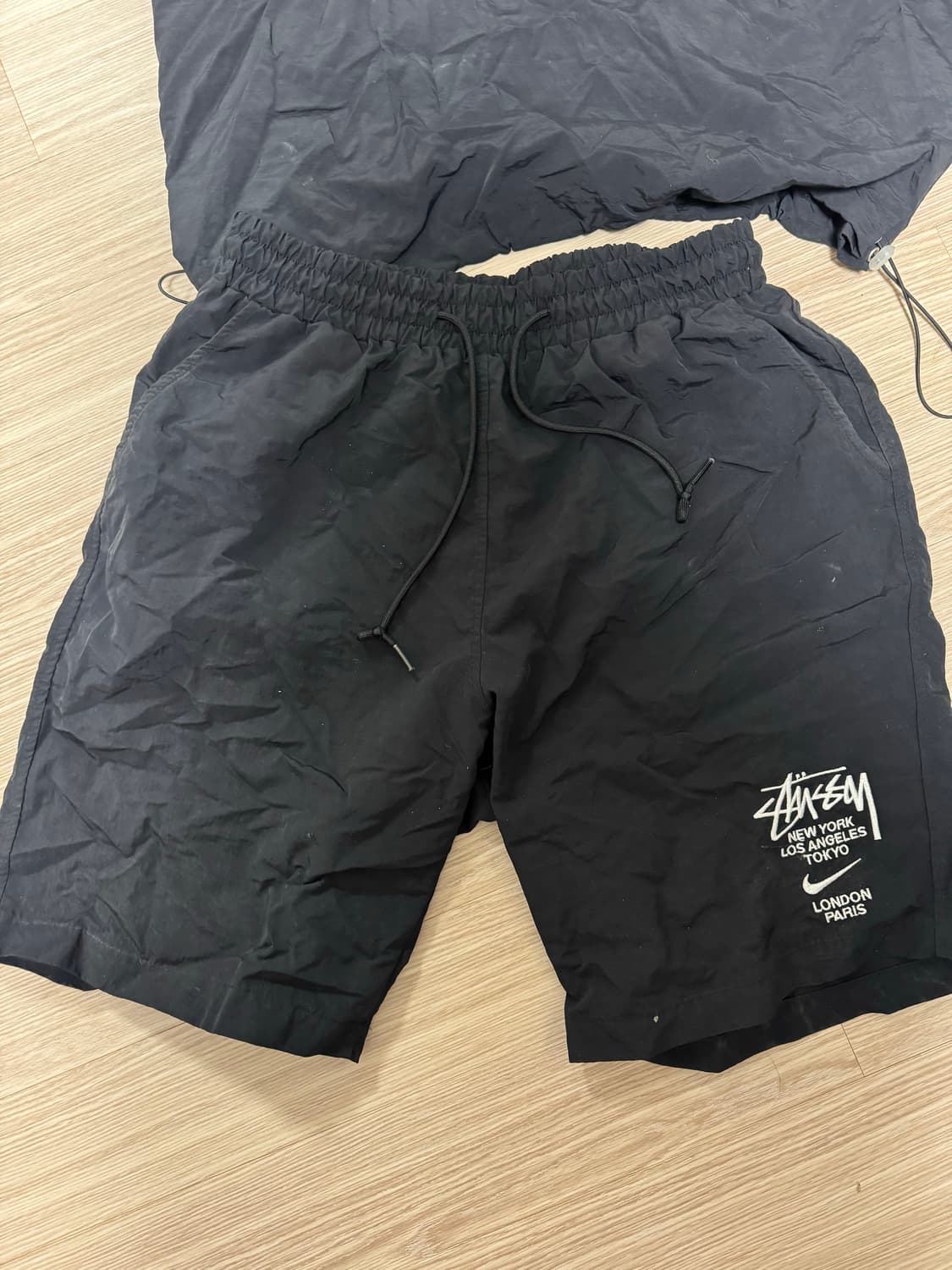 나투시 콜라보 아노락 셋업입니다. 상품이미지3