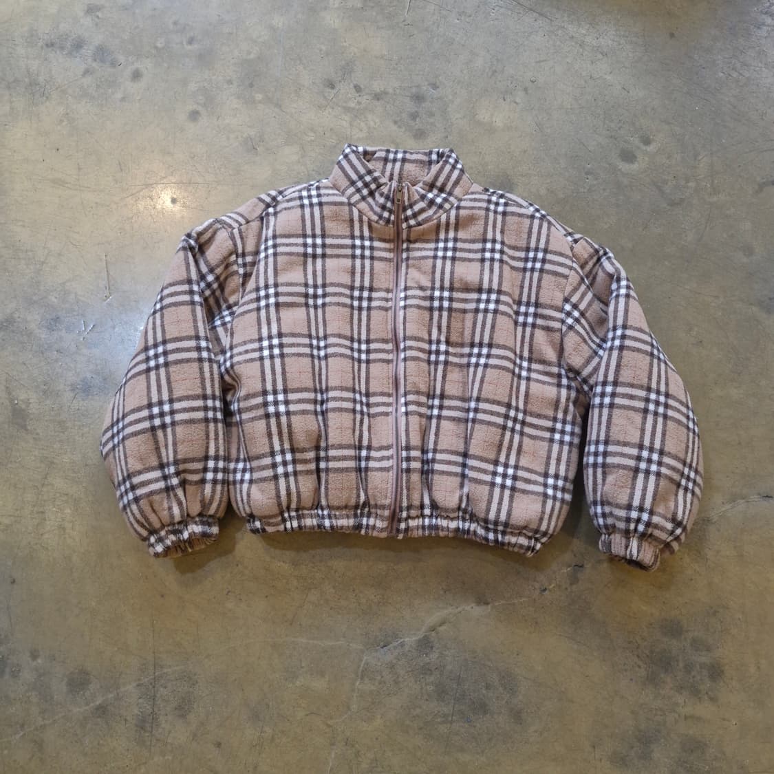 체크 패턴 크롭 패딩 F 상품이미지1