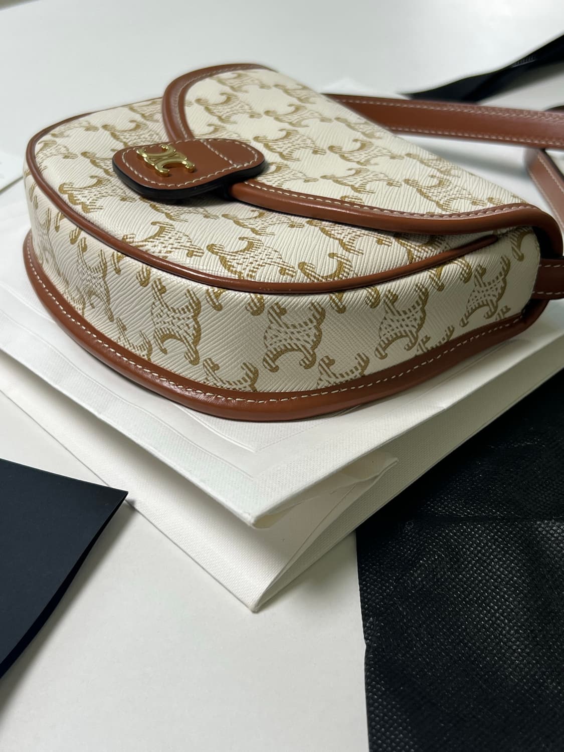 [정품] 셀린느 트리오페 베사체 미니백 상품이미지7