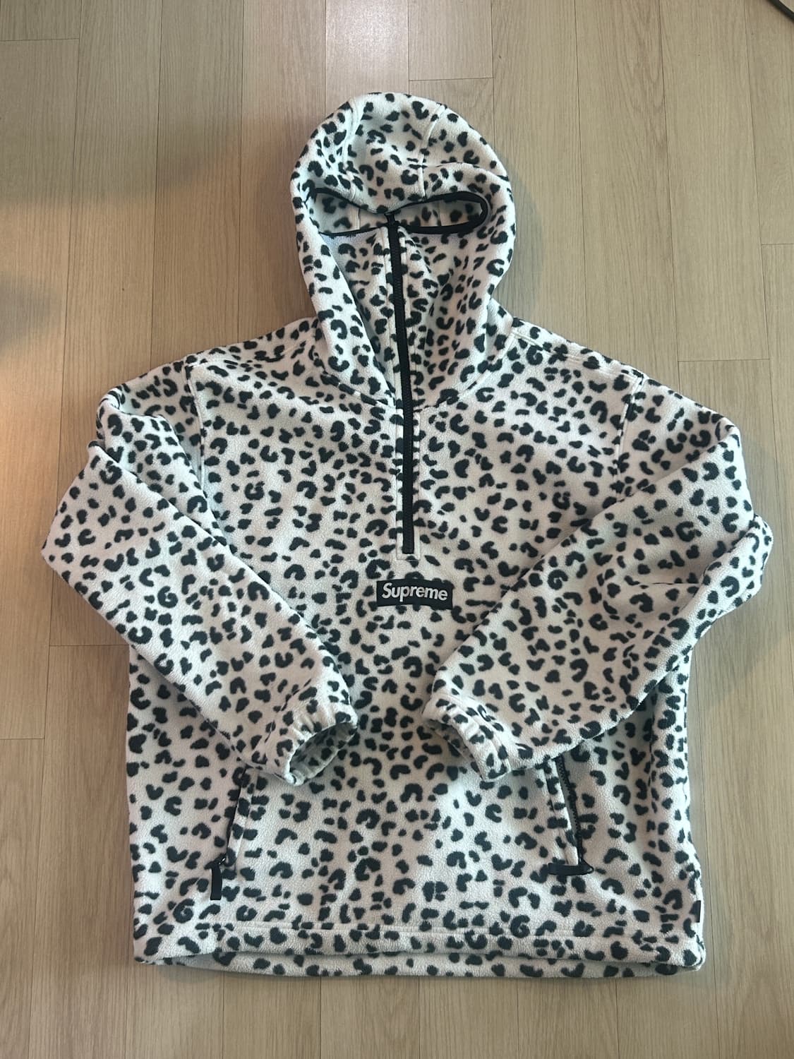 슈프림 폴라텍 페이스마스크 하프 집 후드 레오파드 - 24FW 상품이미지1