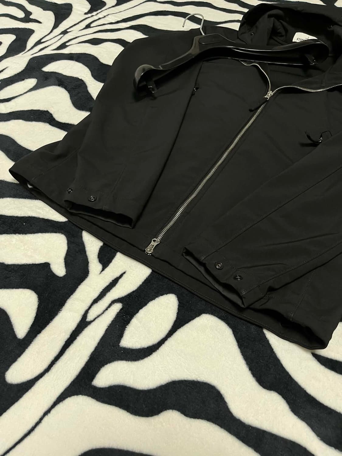 스톤아일랜드 소프트쉘 20년식 M사이즈 상품이미지1