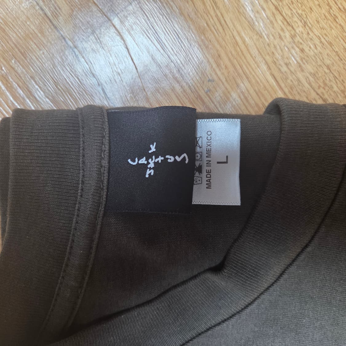 [L] 트래비스 스캇 캑터스잭 티렉스 반팔 티셔츠 상품이미지3