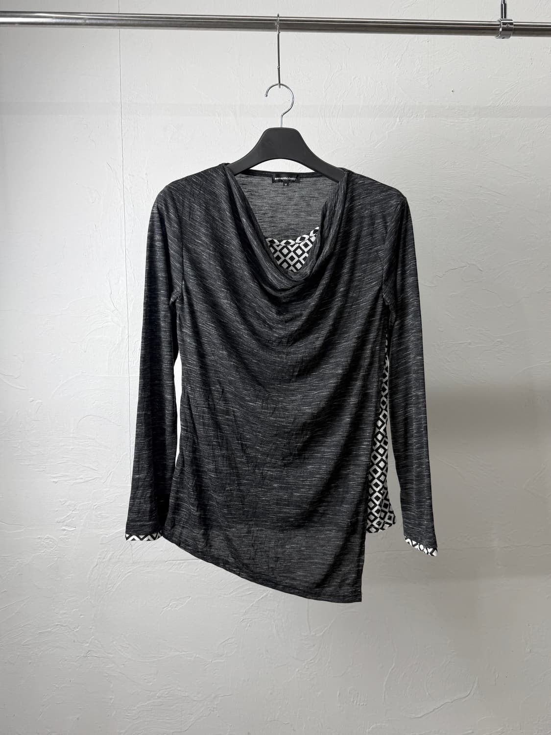 Semantic Design 드레이프 롱 슬리브 상품이미지1