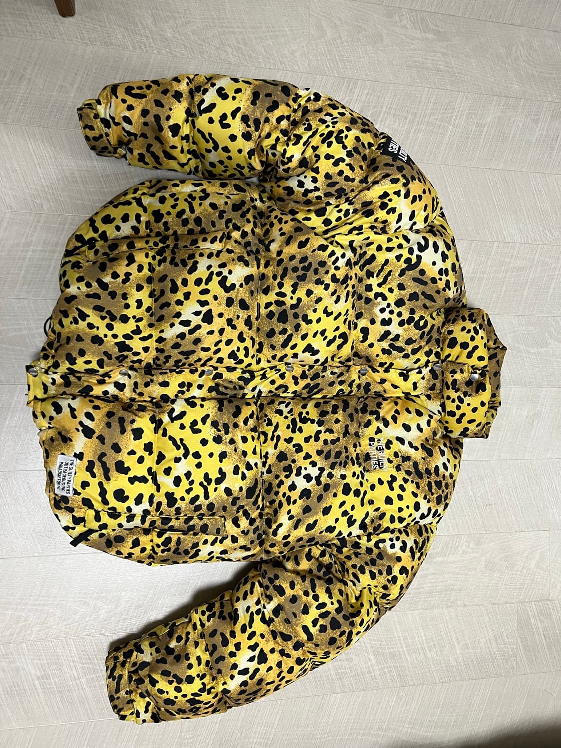 와코마리아 레오파드 다운자켓 19fw 상품이미지2