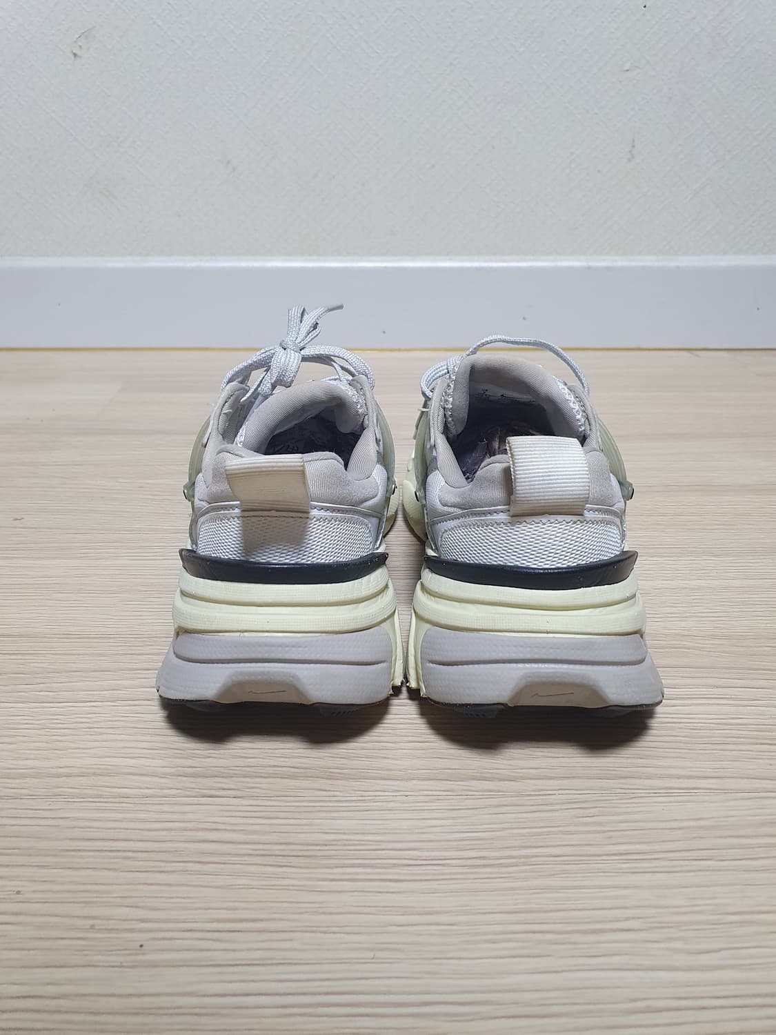 나이키 v2k 런 운동화 240 상품이미지5