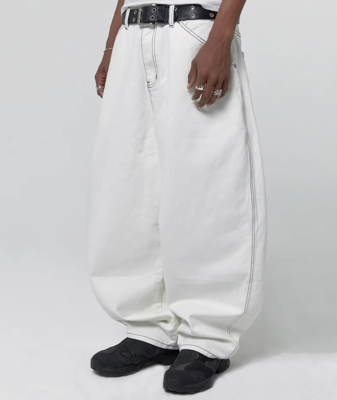 [새상품] 스웨이드 포켓 데님 화이트 팬츠  상품이미지2