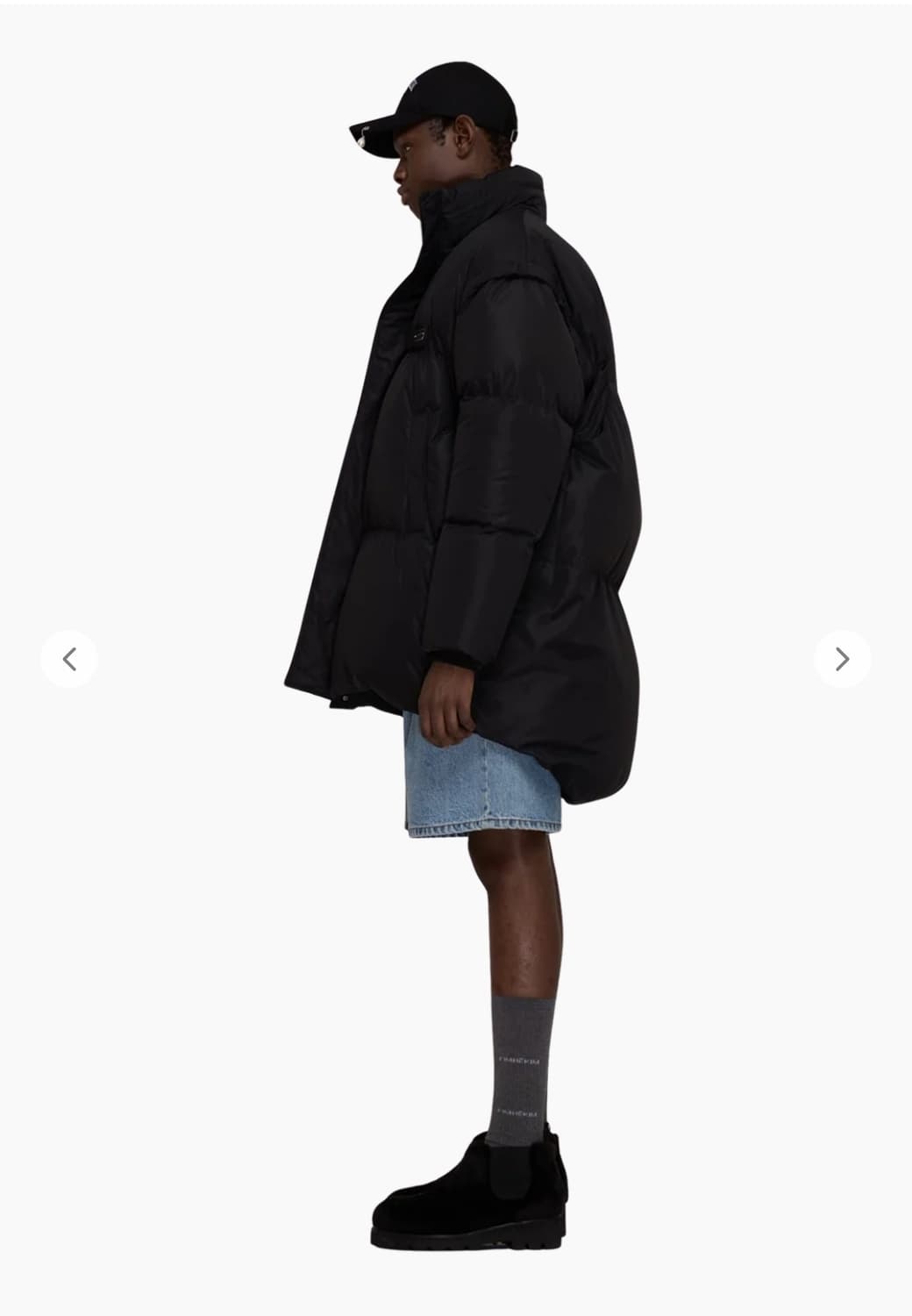 [40] 김해김 24fw 메탈 로고 패딩 상품이미지3