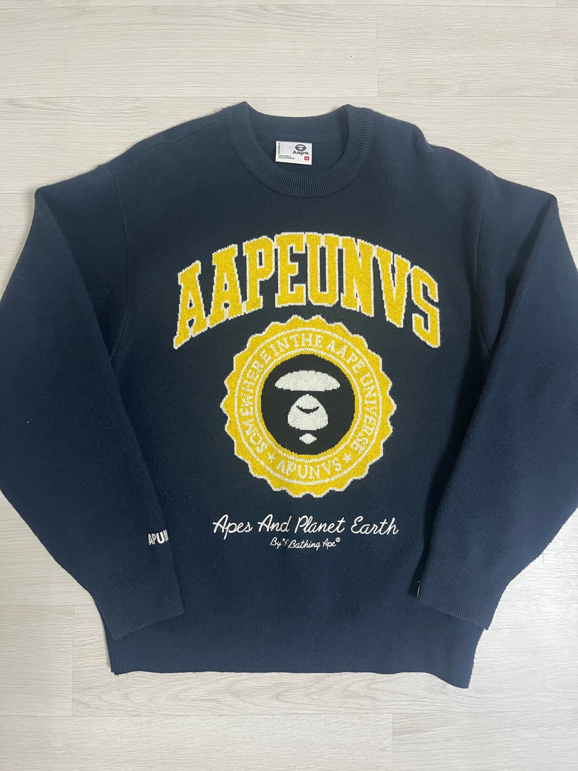 에이프 니트 상품이미지1