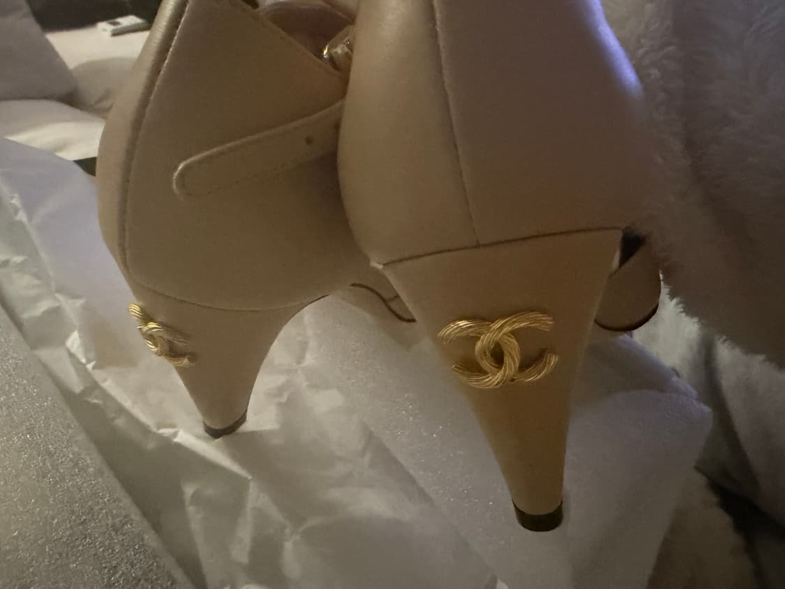 샤넬 클래식 투톤 베이지 블랙 샌들  상품이미지6