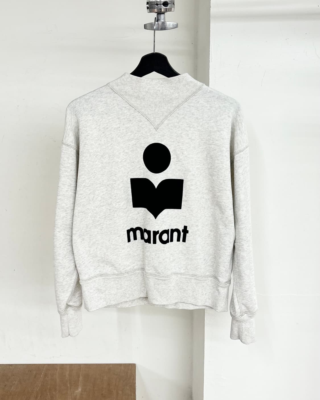 이자벨 마랑 아이보리 모비 로고 스웨트셔츠 상품이미지1