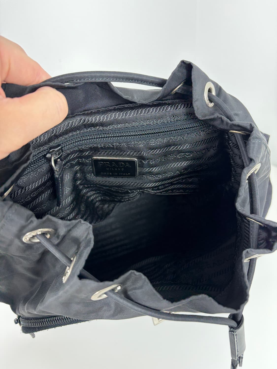 프라다 나일론 더블포켓 스몰 백팩 상품이미지8