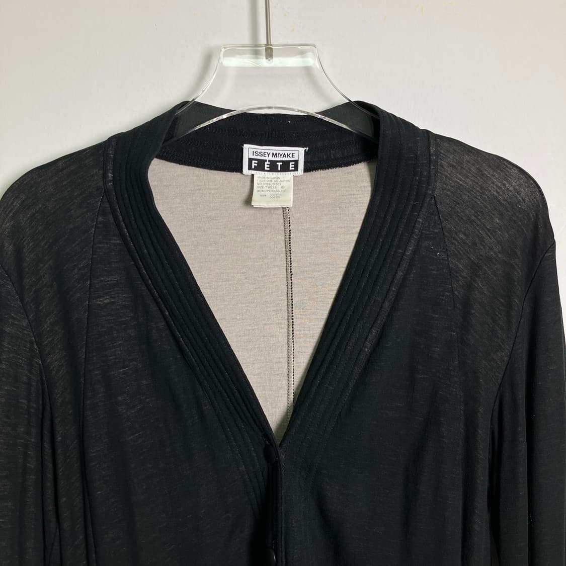 이세이미야케 FETE 블랙 가디건  상품이미지4