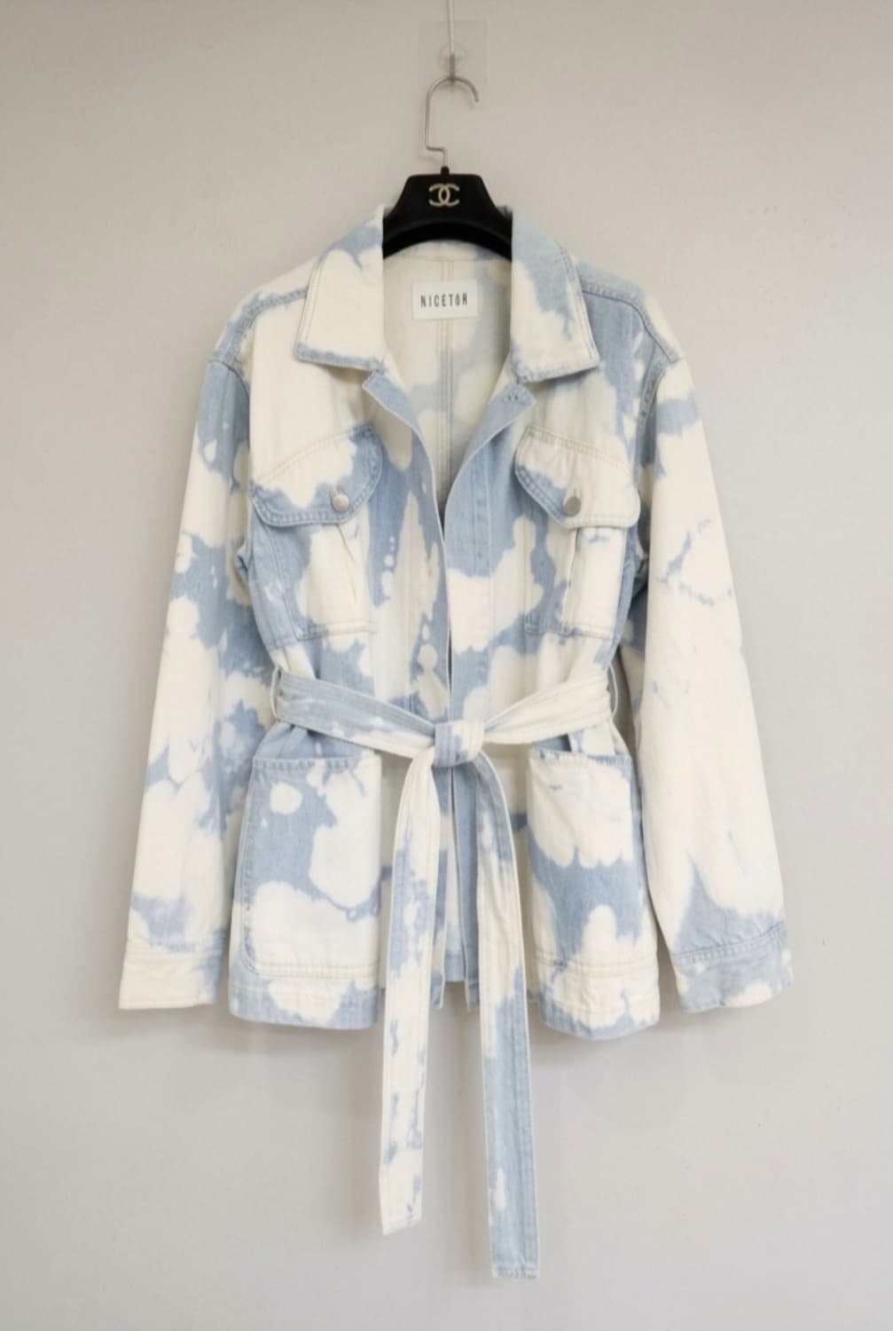 (새상품)끌로디피에로 오픈형 벨티드 워싱 데님자켓 66사이즈 상품이미지3