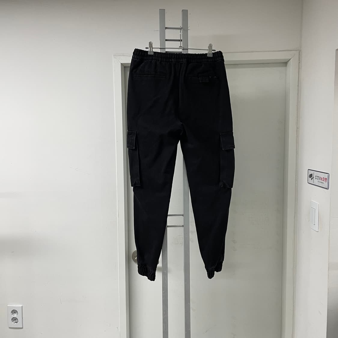 2022 준지 흑청 카고 조거 팬츠 44 상품이미지4