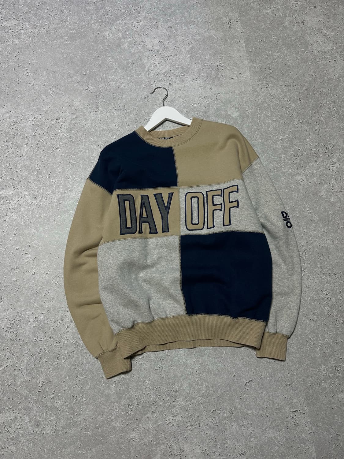 DAY OFF 빅로고 블록패턴 일본 빈티지 맨투맨  상품이미지1