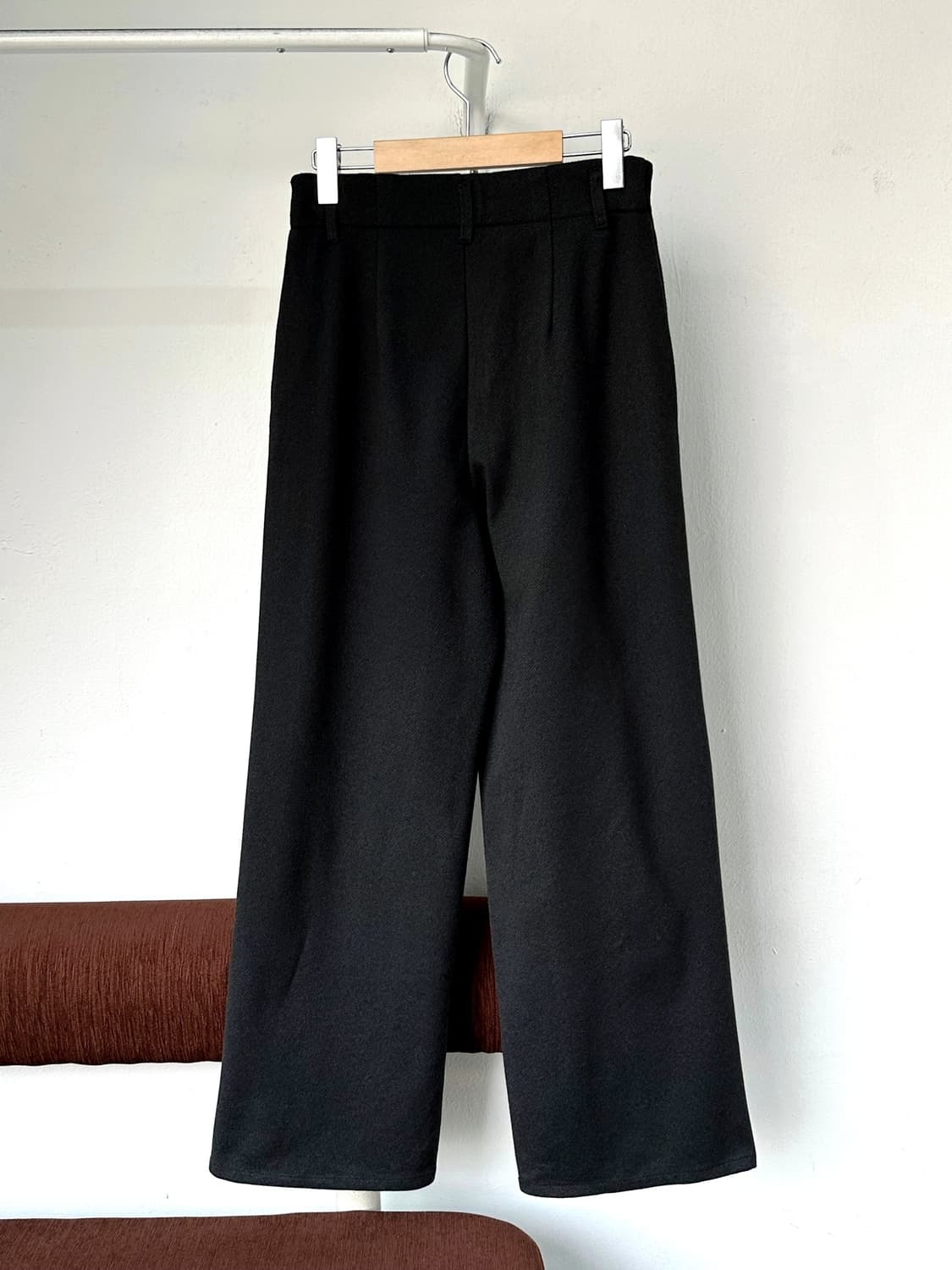 Heavy tweed fabric center crease pants 상품이미지10