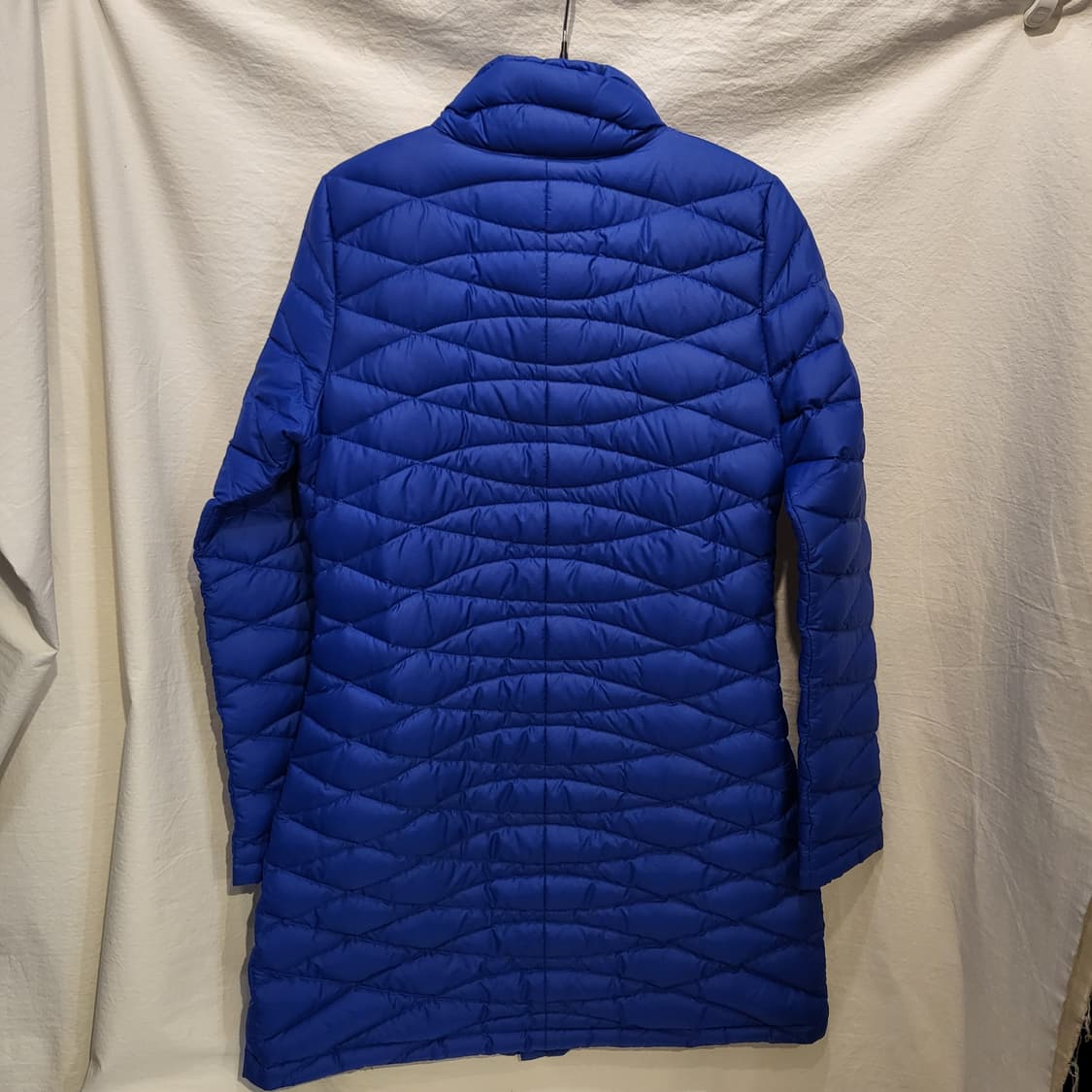 파타고니아 여성 경량 롱 패딩 코트 블루 상품이미지6