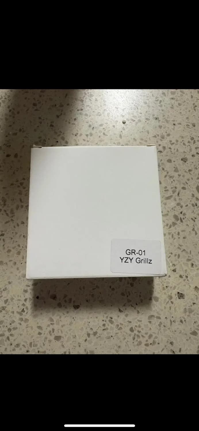 칸예 이지 GR-01 그릴즈 실버 상품이미지1