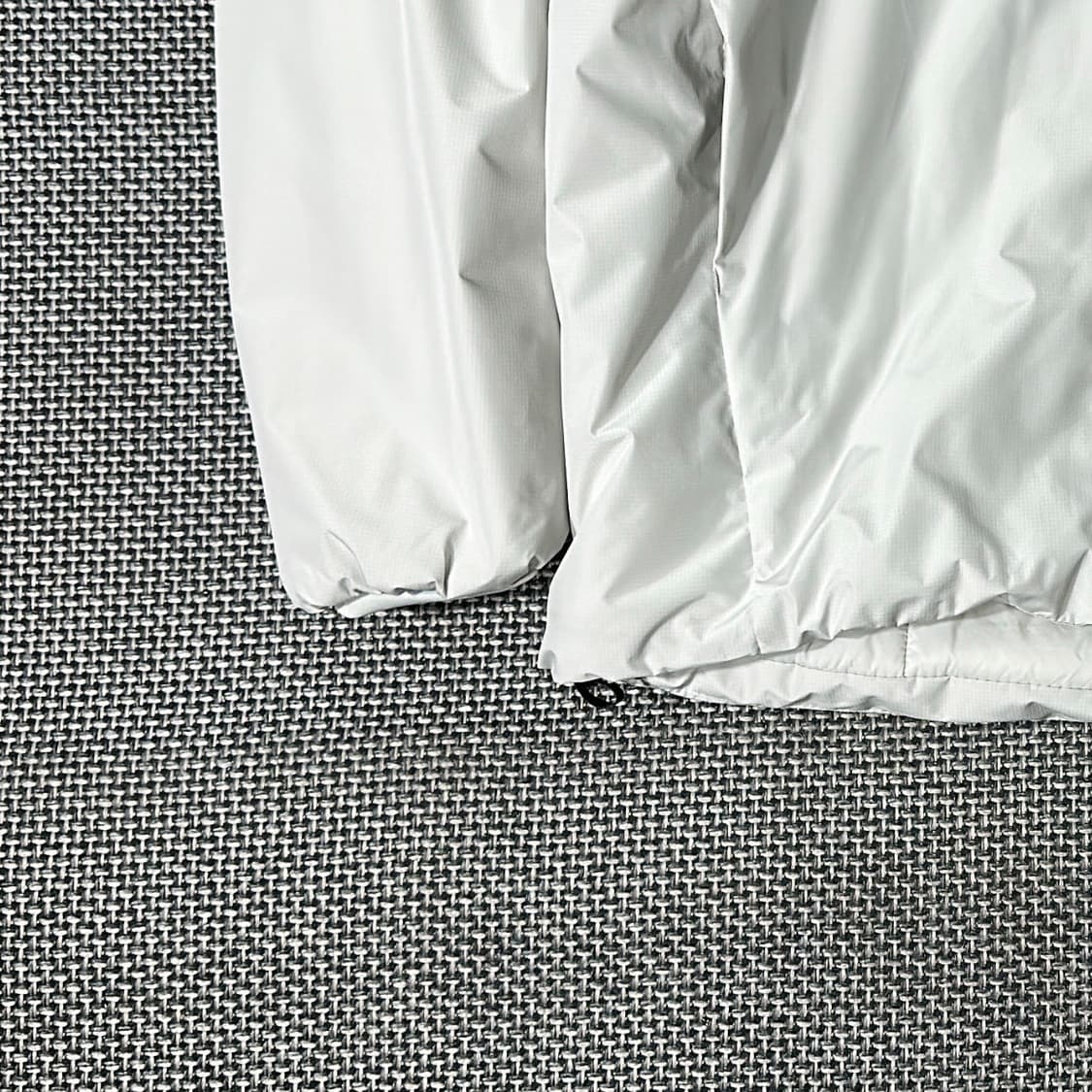 (새상품) 스톤소프트 경량 후드 패딩 점퍼 상품이미지6