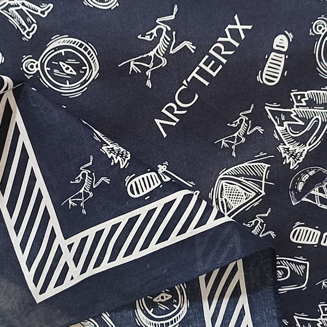 아크테릭스 등산 스포츠 손수건 훌륭 사랑봉봉 상품이미지2