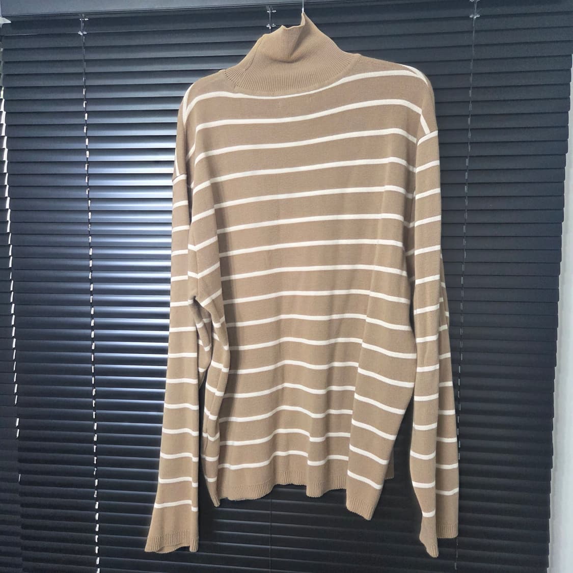 네이더스 하프넥 스트라이프 니트 4사이즈 상품이미지2