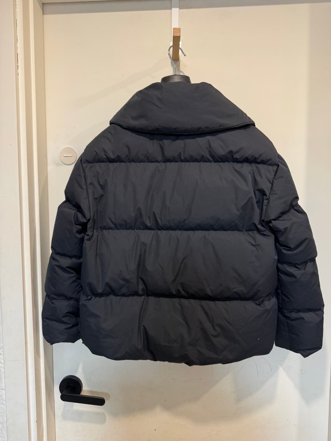 코스 덕다운 패딩  상품이미지3