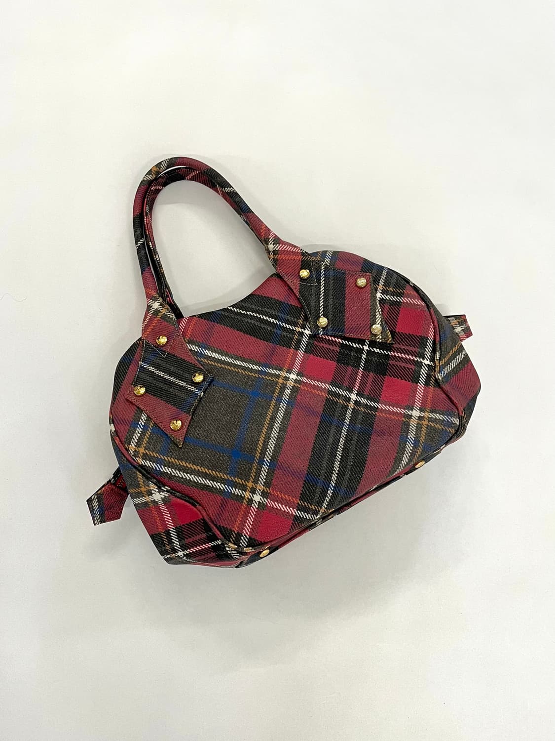 비비안웨스트우드 체크 하트 실루엣 백 상품이미지3