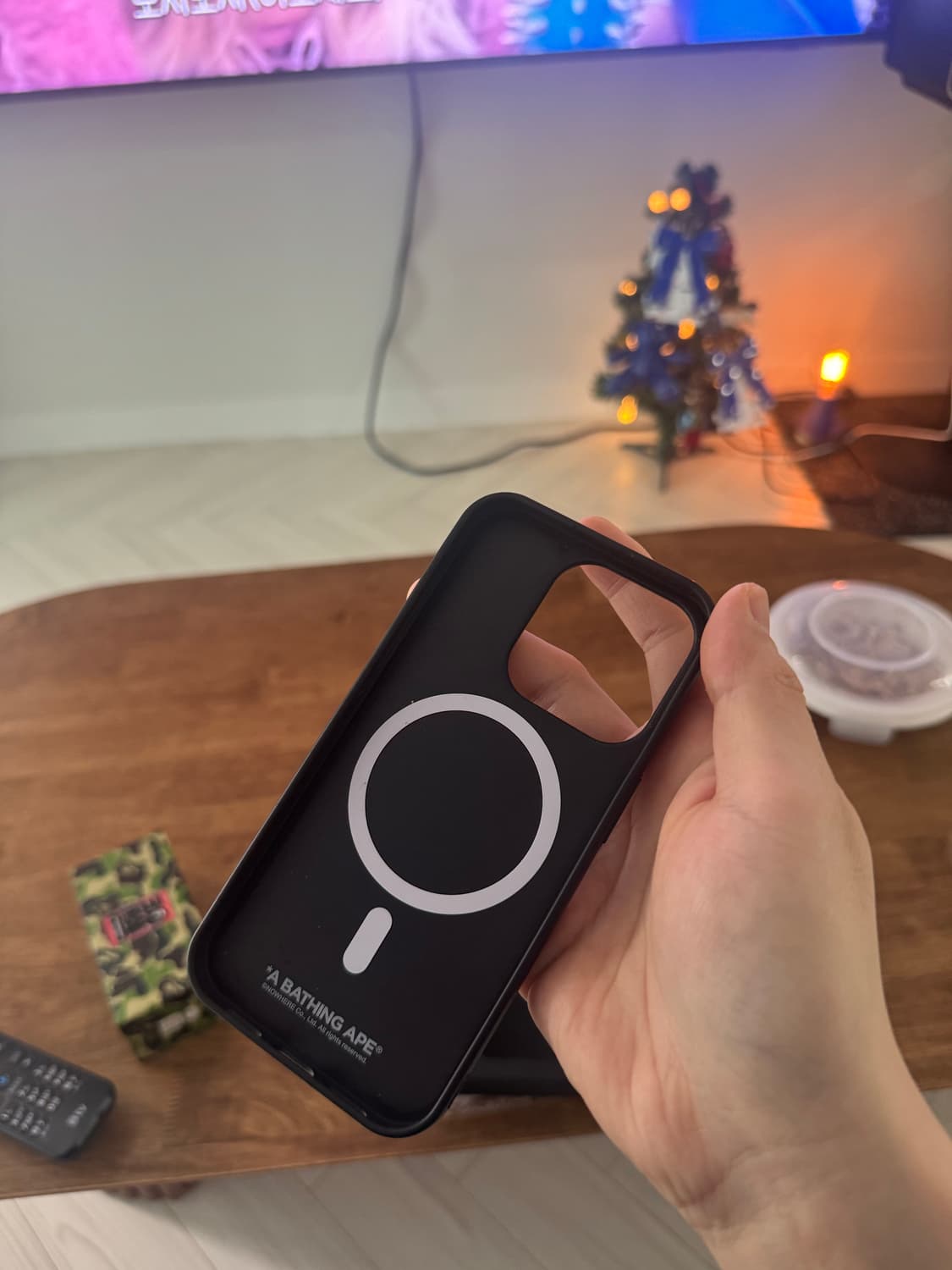 베이프 아이폰 15프로 블랙케이스 판매합니다 상품이미지3