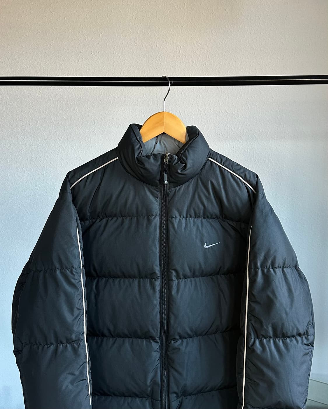 [L]나이키 스우시 리버시블 양면 덕다운 패딩 상품이미지3