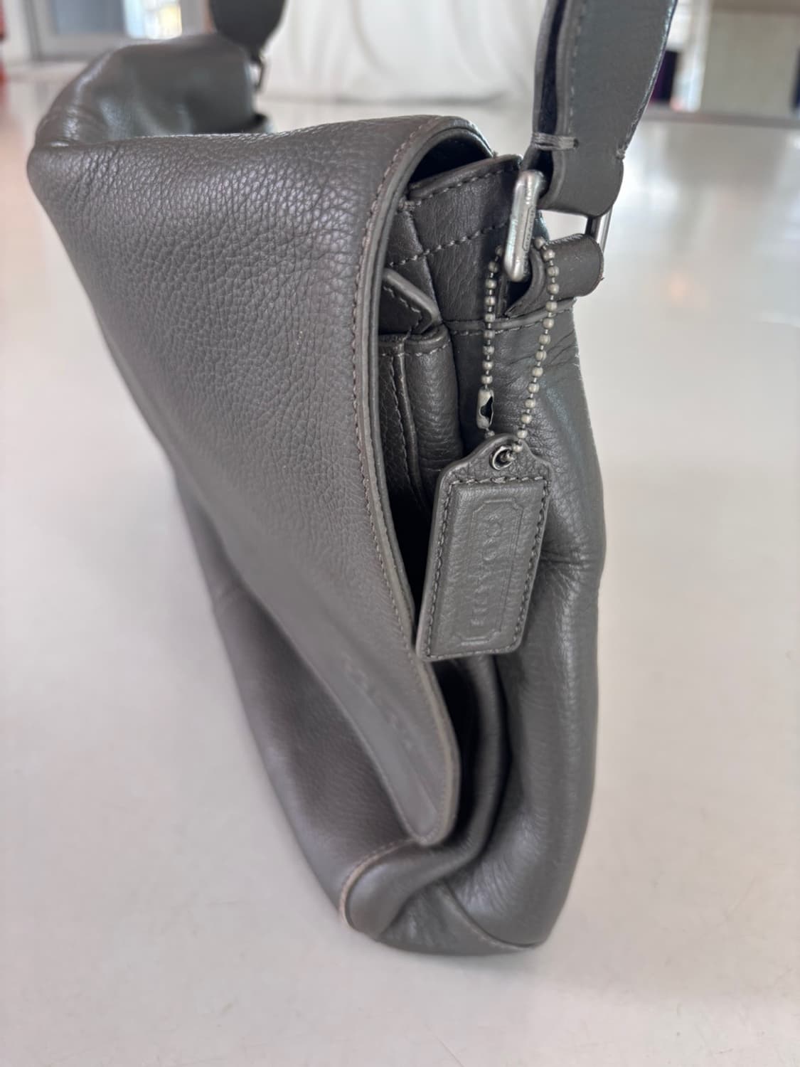 Vintage Coach Leather Cross Bag 상품이미지6