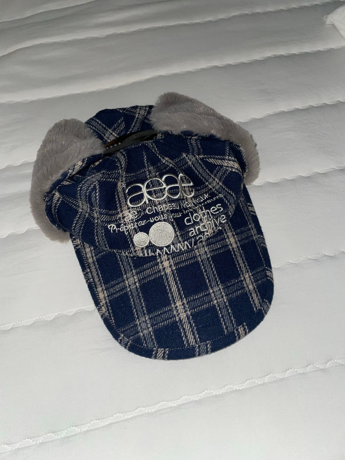 (새상품) 에이이에이이 웹 로고 트루퍼 캡 네이비 상품이미지4