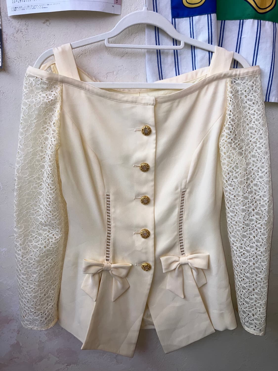 jpn 버터크림 오프숄더 리본 블라우스 상품이미지3