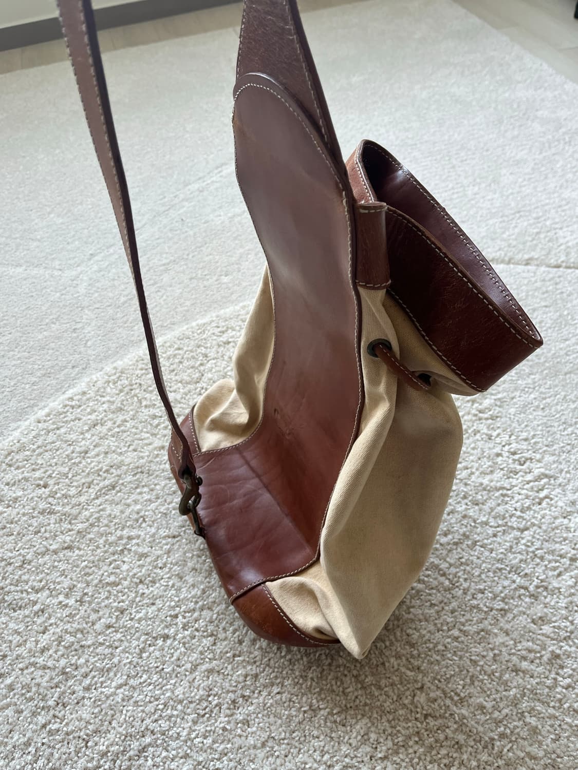 폴로 랄프 로렌 레더 캔버스 원숄더 버킷백 상품이미지7