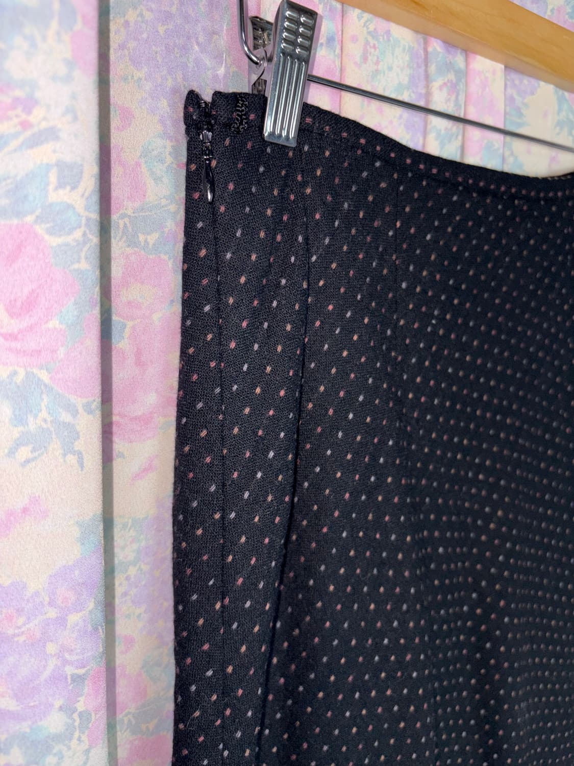 블랙 도트 울 미디 스커트 상품이미지9