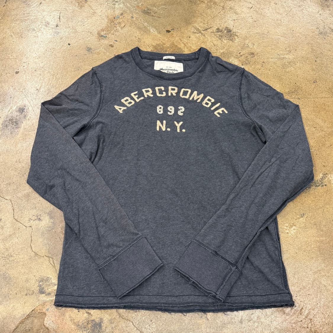 아베크롬비 그레이 긴팔 티 롱슬리브  상품이미지2