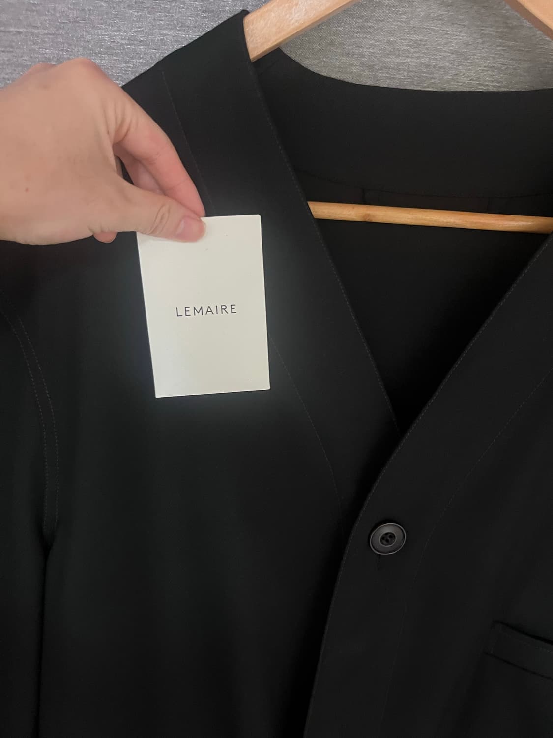 르메르 19fw 브이넥 울 라이너 자켓 (48사이즈) 상품이미지3