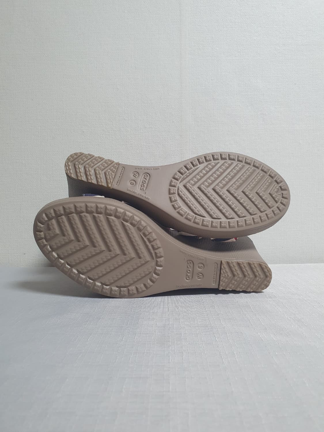 250mm 크록스 레이 그래픽 웨지 샌들 서브마린 상품이미지8