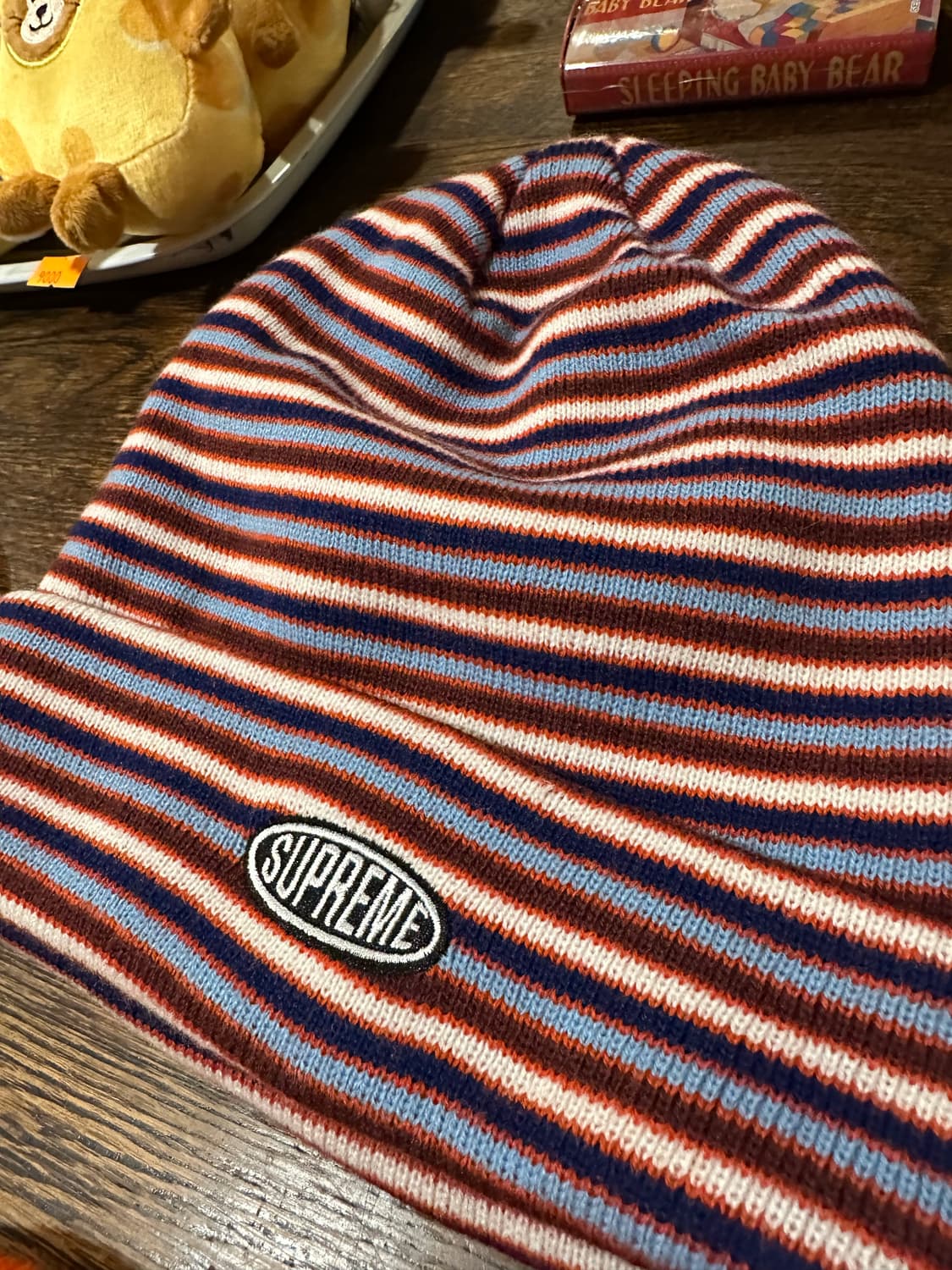 17FW 슈프림 스트라이프 오벌로고 비니 멀티컬러 상품이미지2