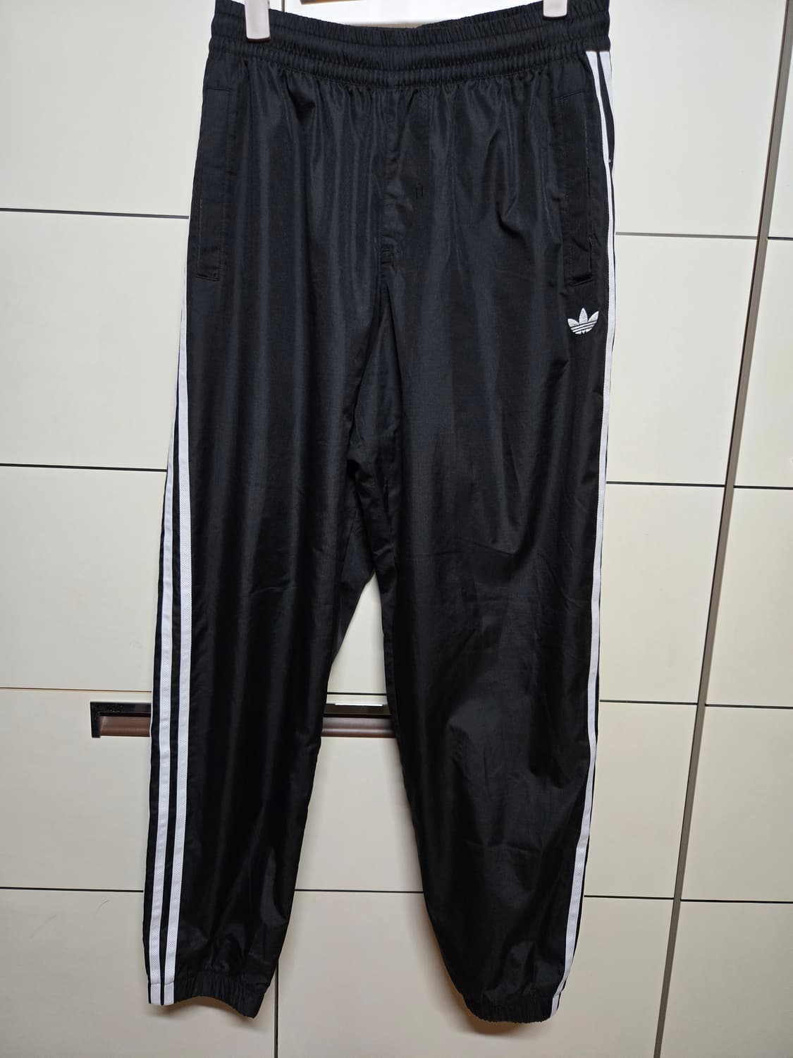 아디다스 남성 우븐 조거팬츠 상품이미지1