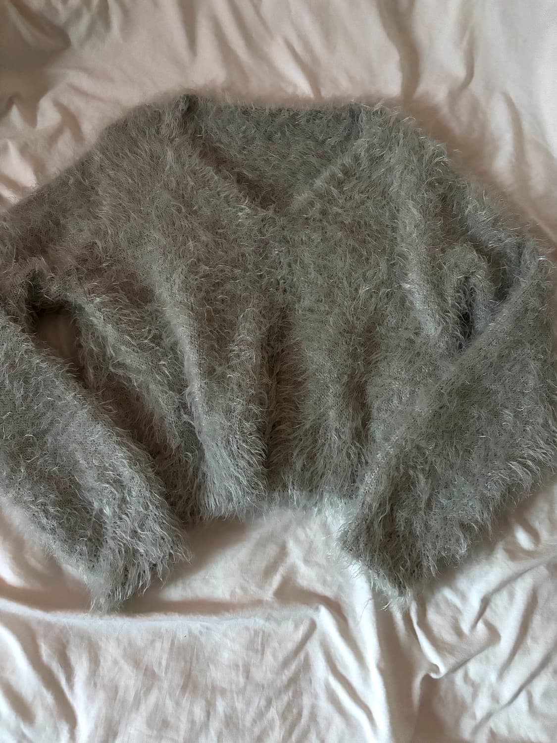 앙고라 니트 브이넥 가디건 상품이미지1