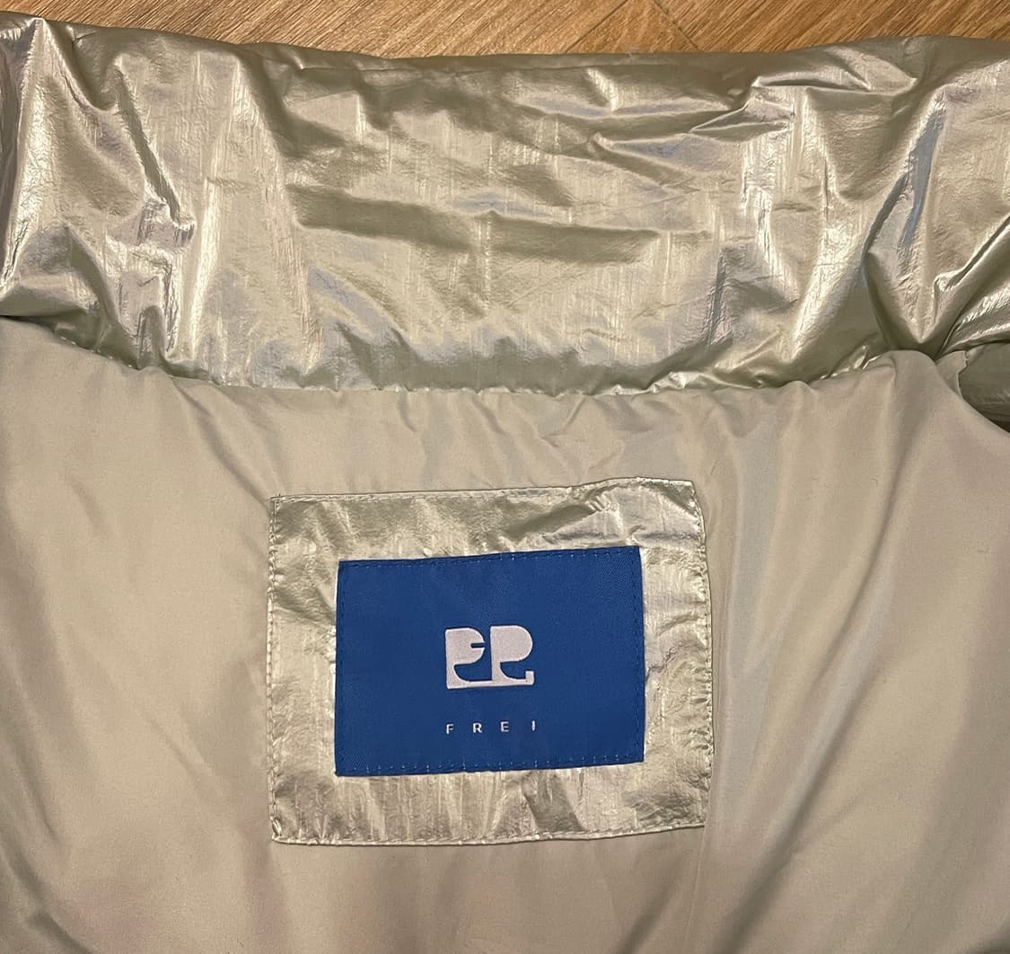 프레이 FREI오버사이즈 글로시 덕다운 푸퍼 패딩 (M) /연그린 상품이미지4