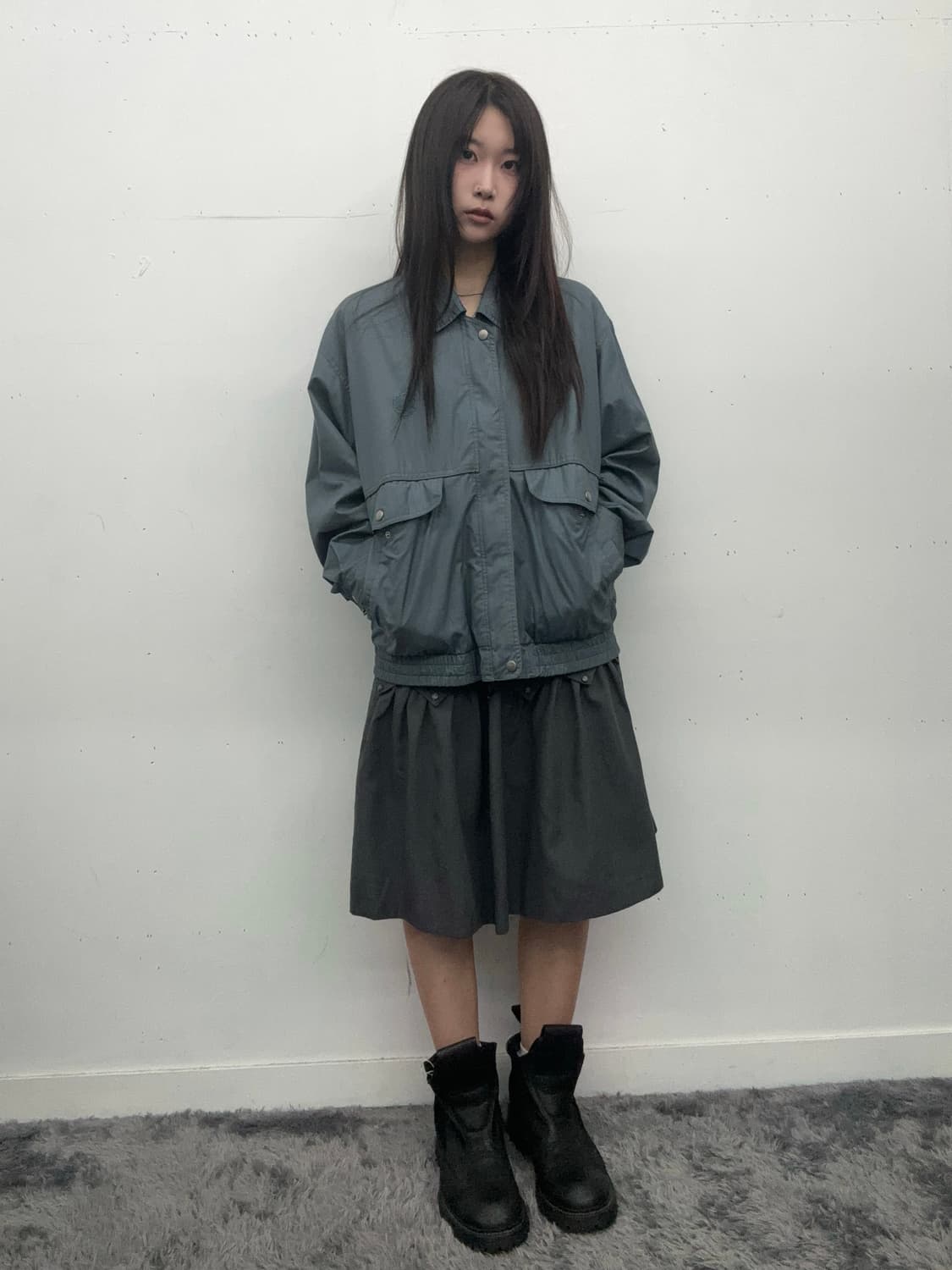 그레이 버튼 디테일 미디 스커트 상품이미지3