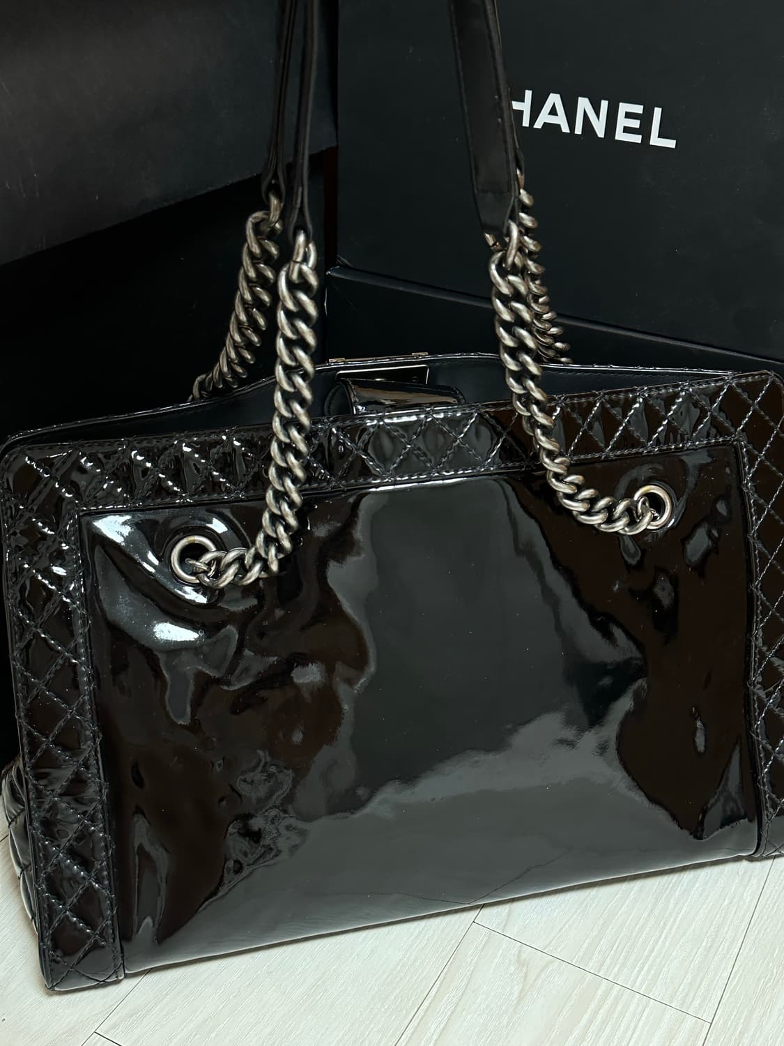 샤넬 보이 체인 빅사이즈 숄더백 os 국내판 상품이미지3