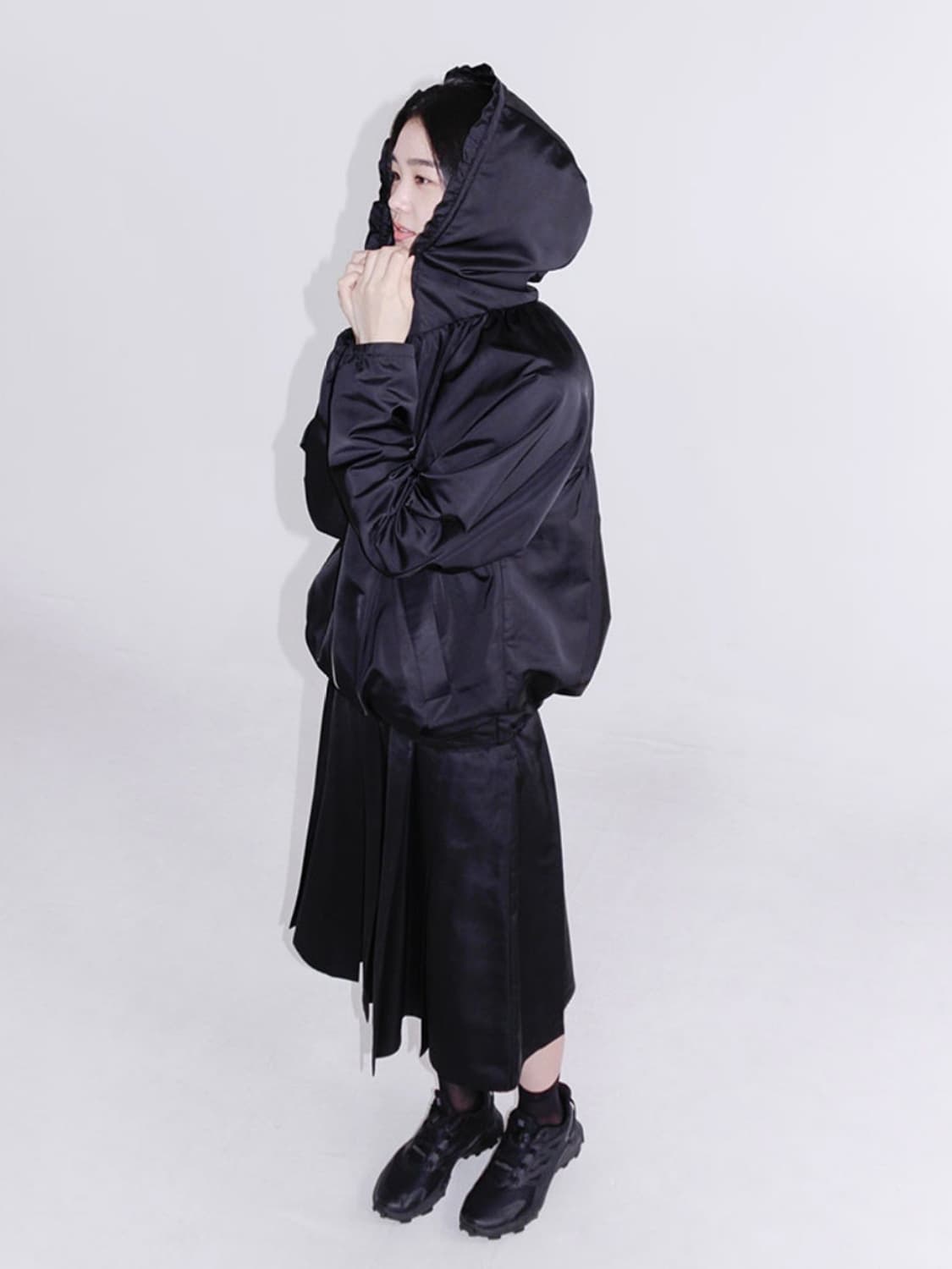 eunoia 유노이아 윈드 프릴 후드 자켓 블랙 상품이미지3