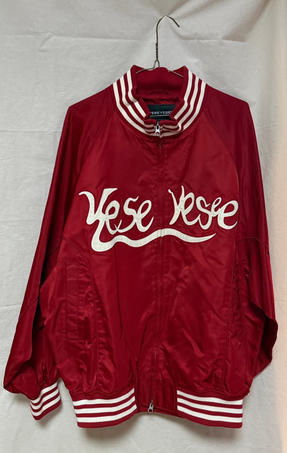 예스아이씨 하이 넥 스타디움 바시티 자켓 레드 상품이미지6